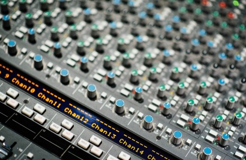 musica-elettronica_crop_crop.jpg